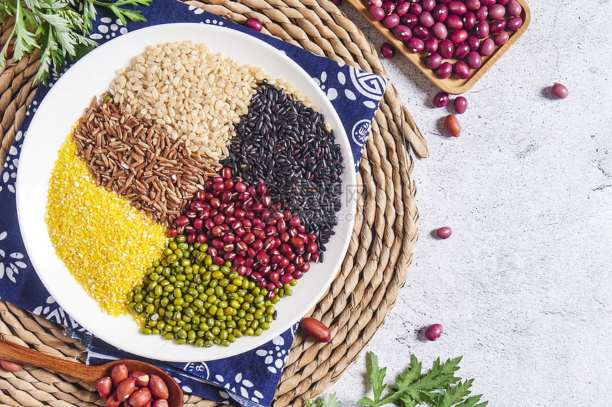  湖北开展“春耕护农”专项行动