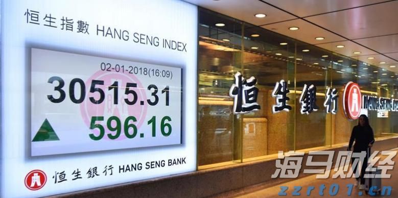 美国纽约州旅游大客车翻车 已致5人死亡数十人受伤