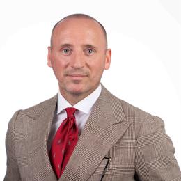 互联网巨头纷纷启动校园招聘 腾讯(00700)、阿里(09988)专注于AI人才引进