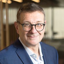 上海：在家门口拿到全国首张“通行证”！